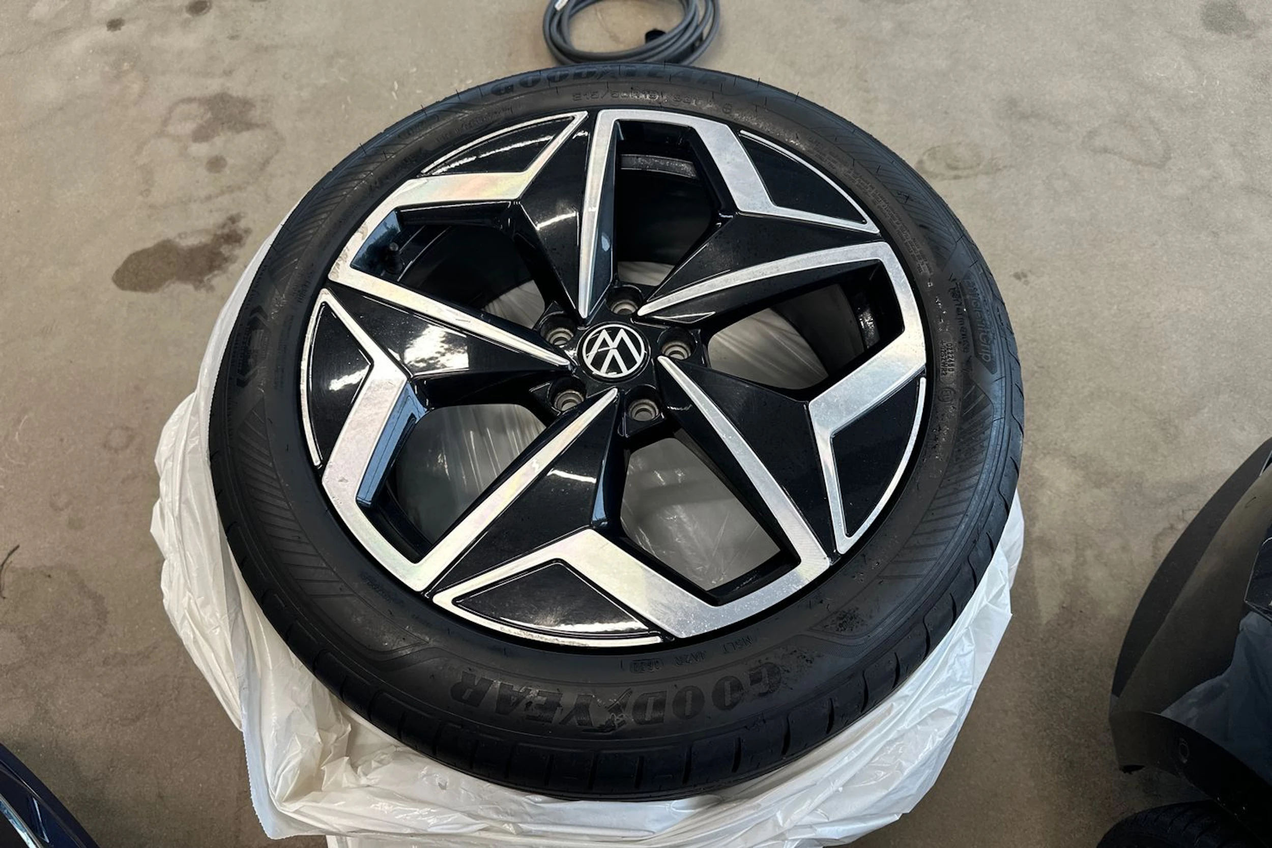 turkoosi Volkswagen ID.3 2020 kuva 13.