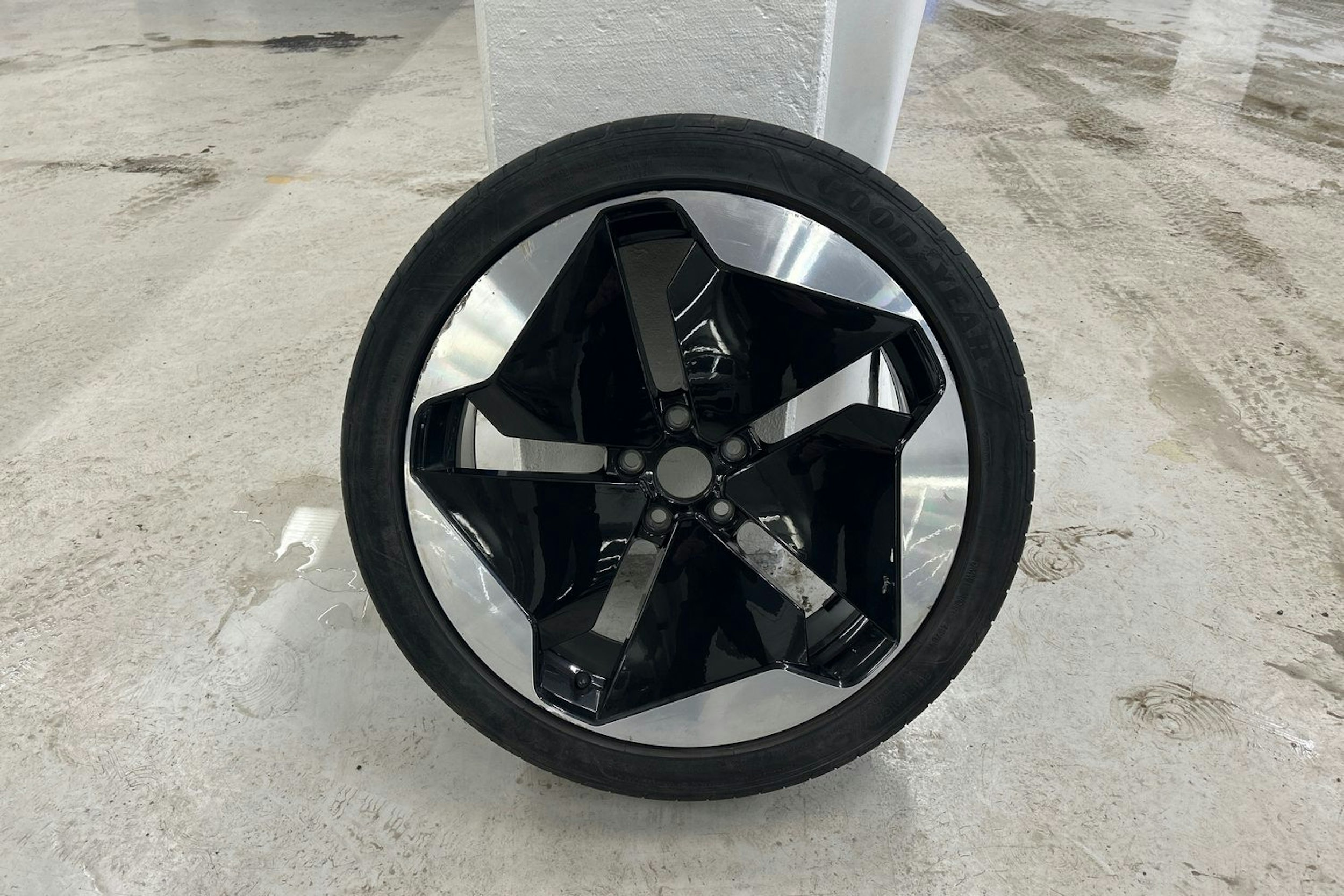 harmaa Volkswagen ID.3 2020 kuva 13.