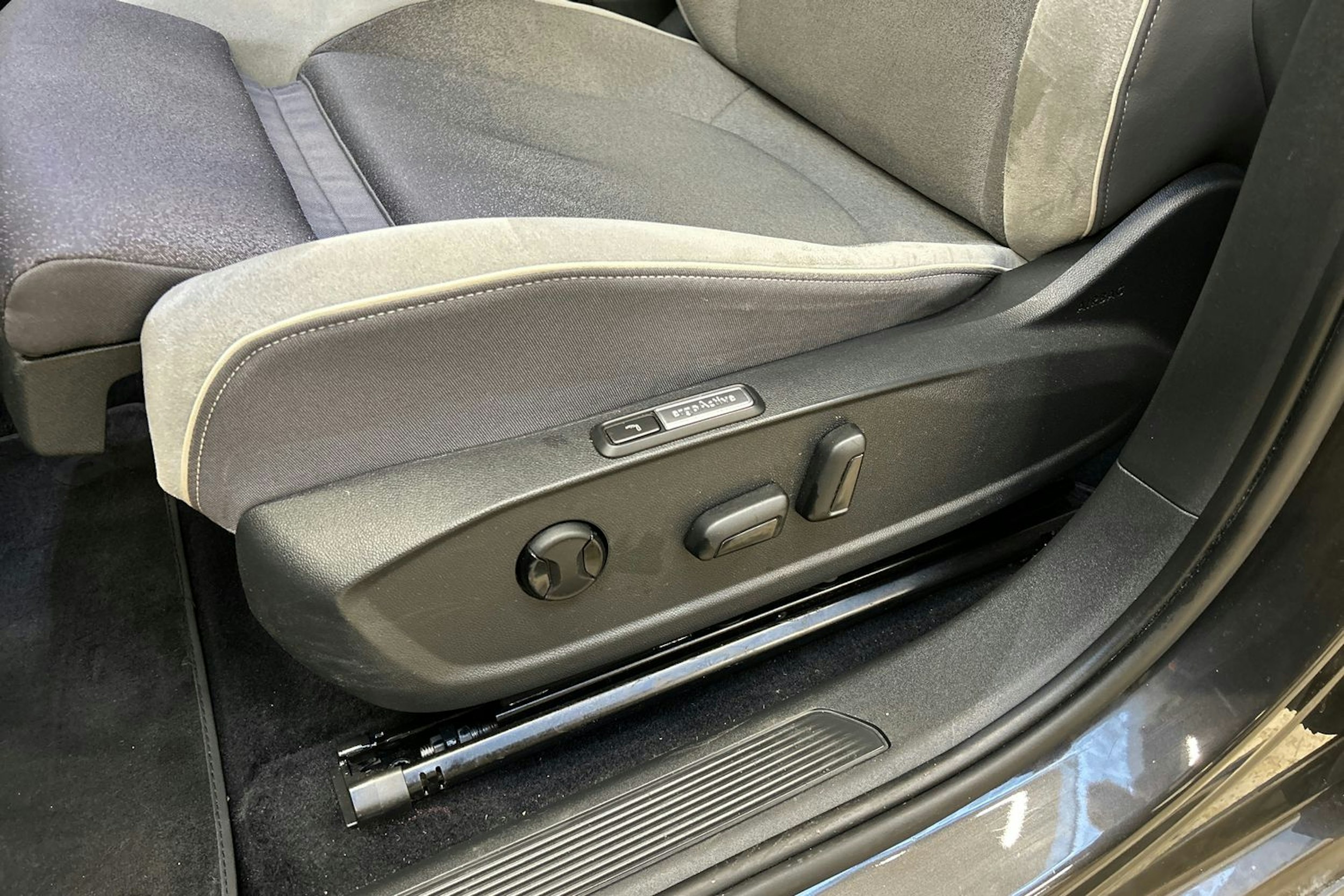 harmaa Volkswagen ID.3 2020 kuva 25.