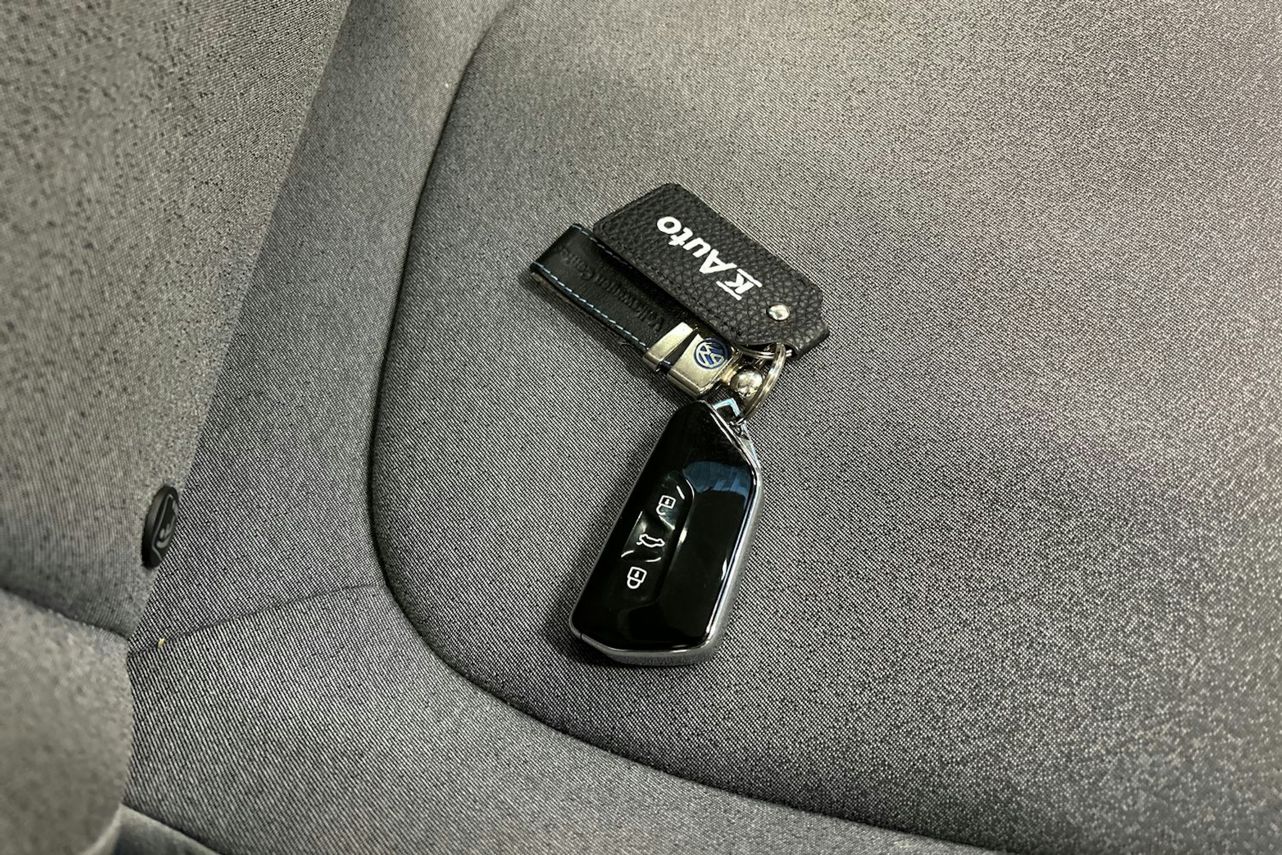 harmaa Volkswagen ID.3 2020 kuva 29.