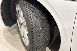 valkoinen Volkswagen ID.3 2020 kuva 13.