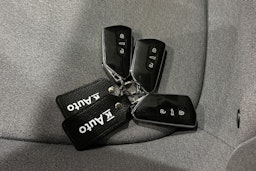 valkoinen Volkswagen ID.3 2020 kuva 34.