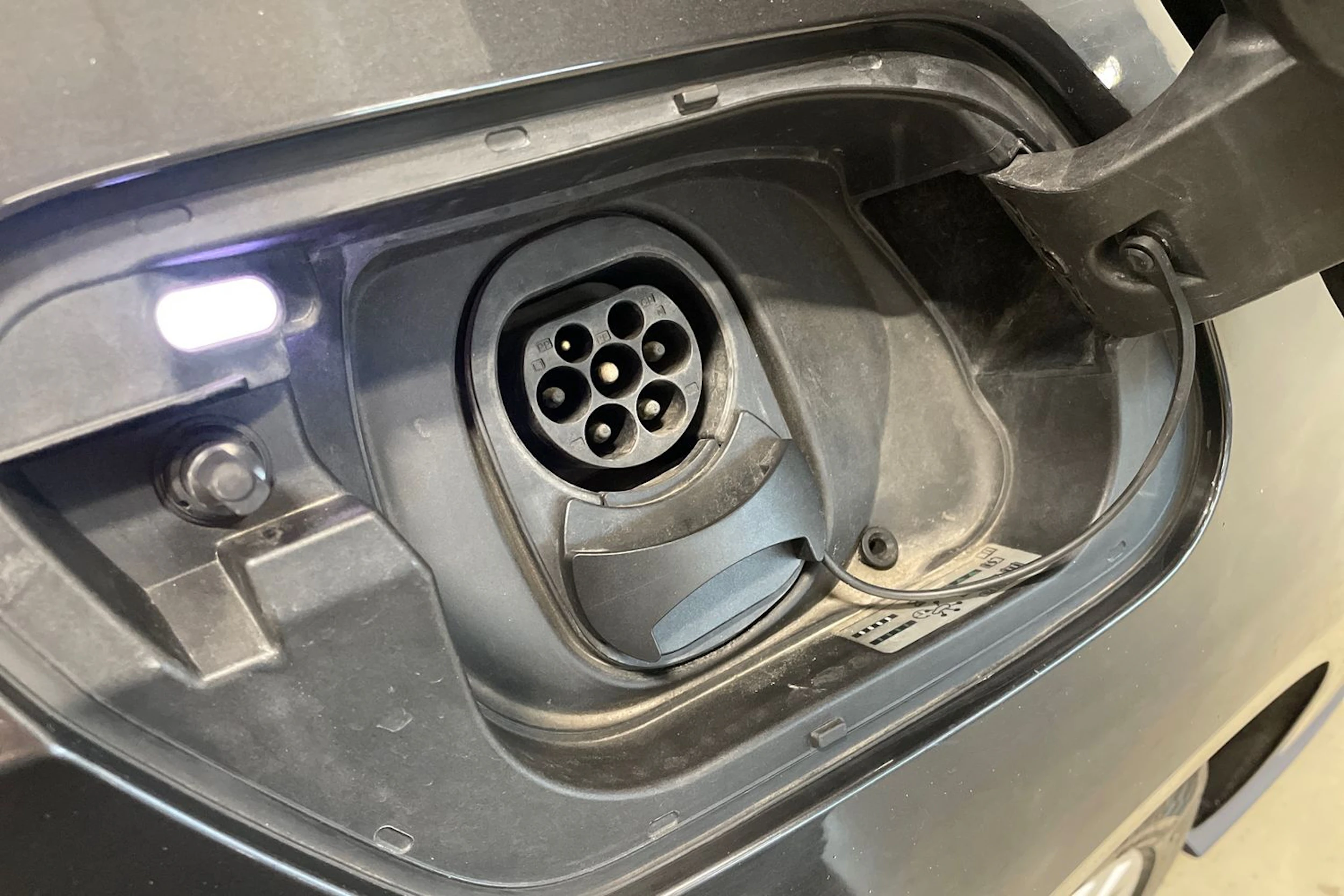 harmaa Volkswagen ID.3 2020 kuva 30.