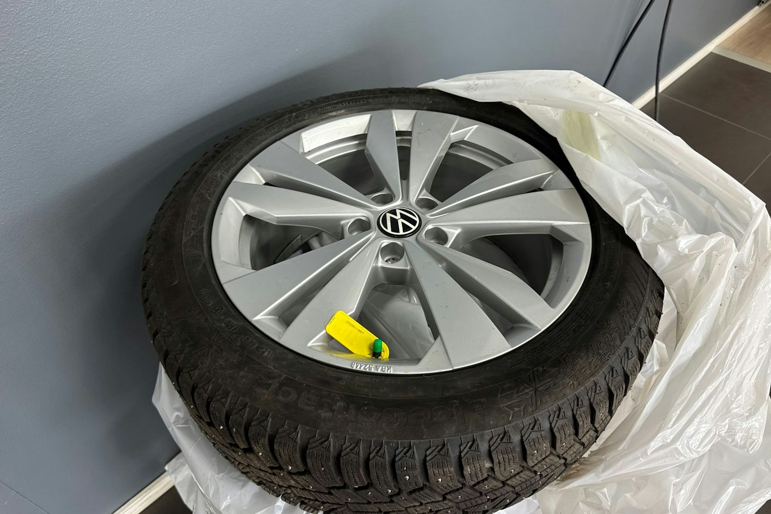 turkoosi Volkswagen ID.3 2020 kuva 13.