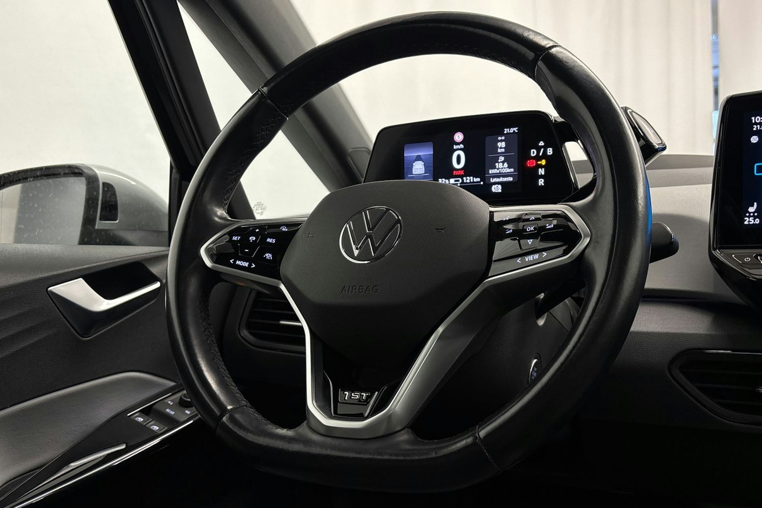 harmaa Volkswagen ID.3 2020 kuva 16.