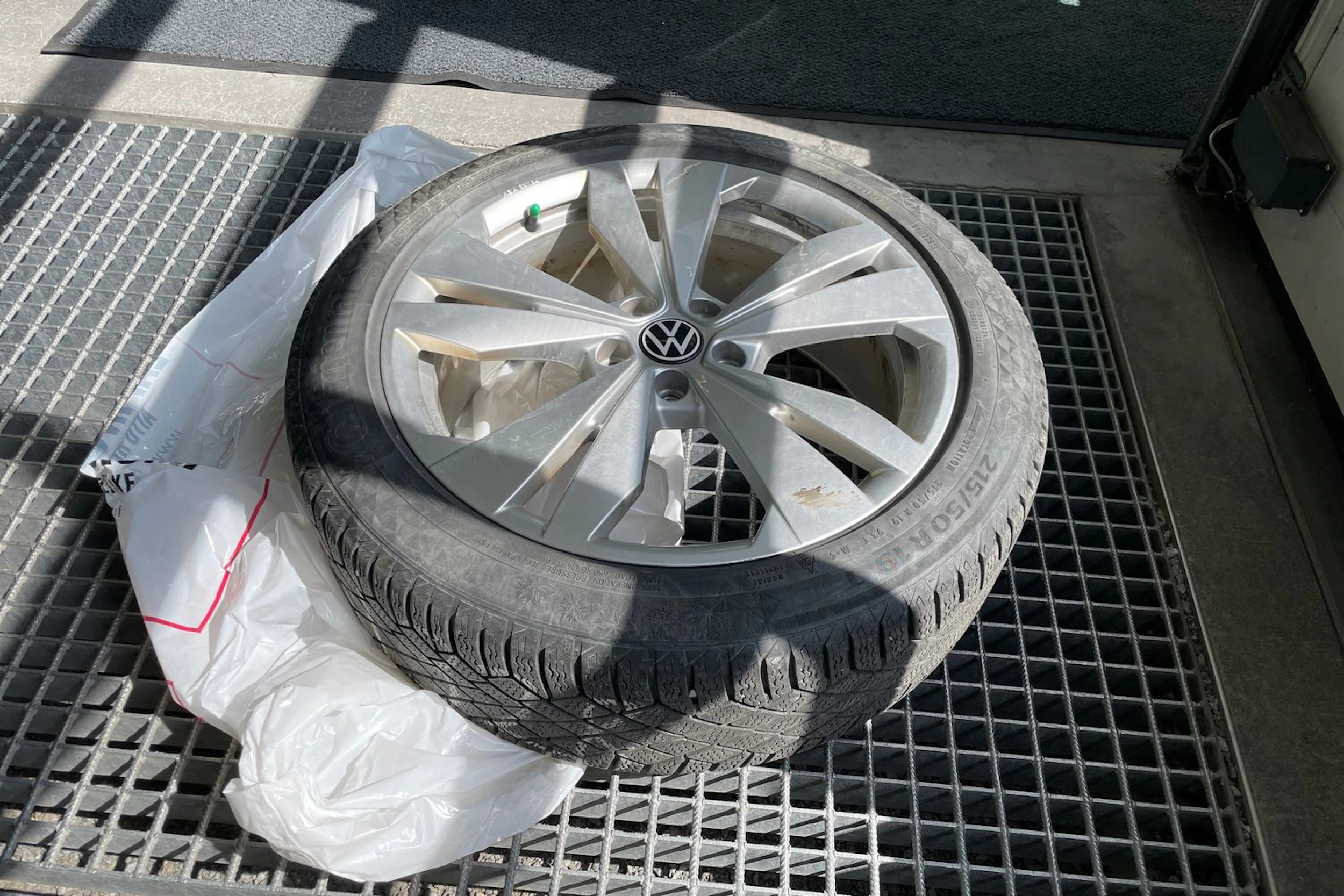 turkoosi Volkswagen ID.3 2020 kuva 10.
