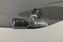 musta Volkswagen ID.3 2021 kuva 28.