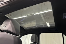 valkoinen Volkswagen ID.3 2021 kuva 12.
