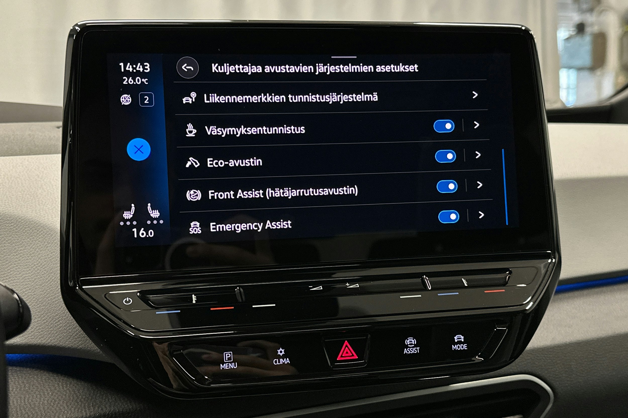 valkoinen Volkswagen ID.3 2021 kuva 25.