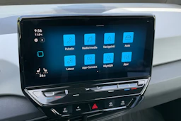 valkoinen Volkswagen ID.3 2021 kuva 18.