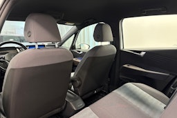 valkoinen Volkswagen ID.3 2021 kuva 11.