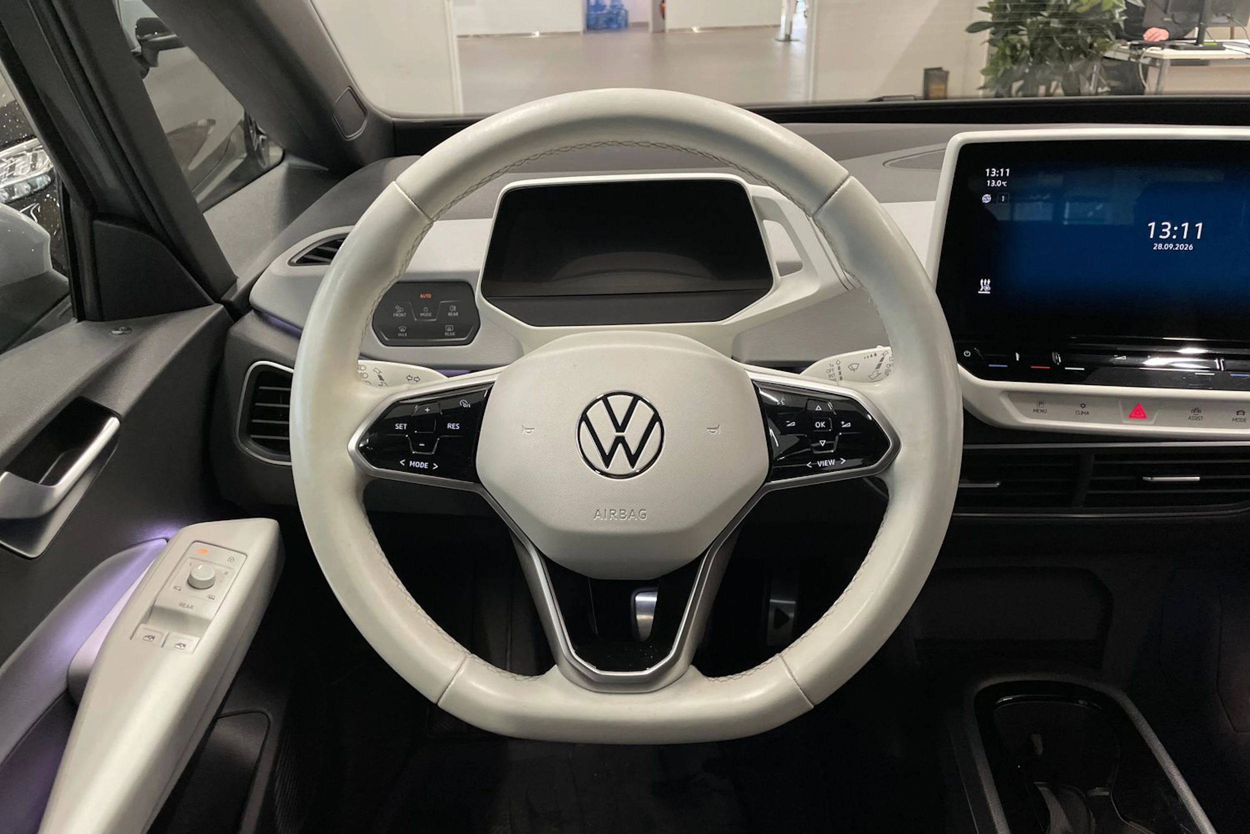 Harmaa Volkswagen ID.3 2021 kuva 12.