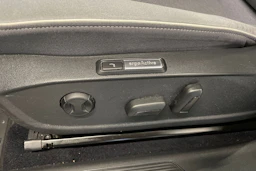 Harmaa Volkswagen ID.3 2021 kuva 13.