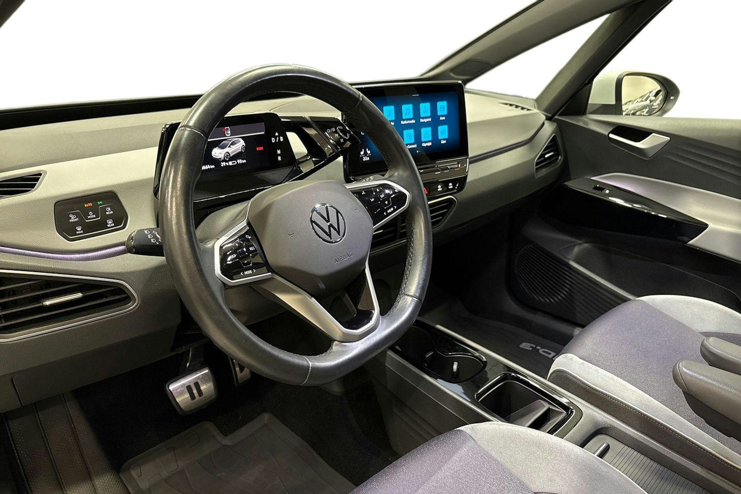 valkoinen Volkswagen ID.3 2021 kuva 6.