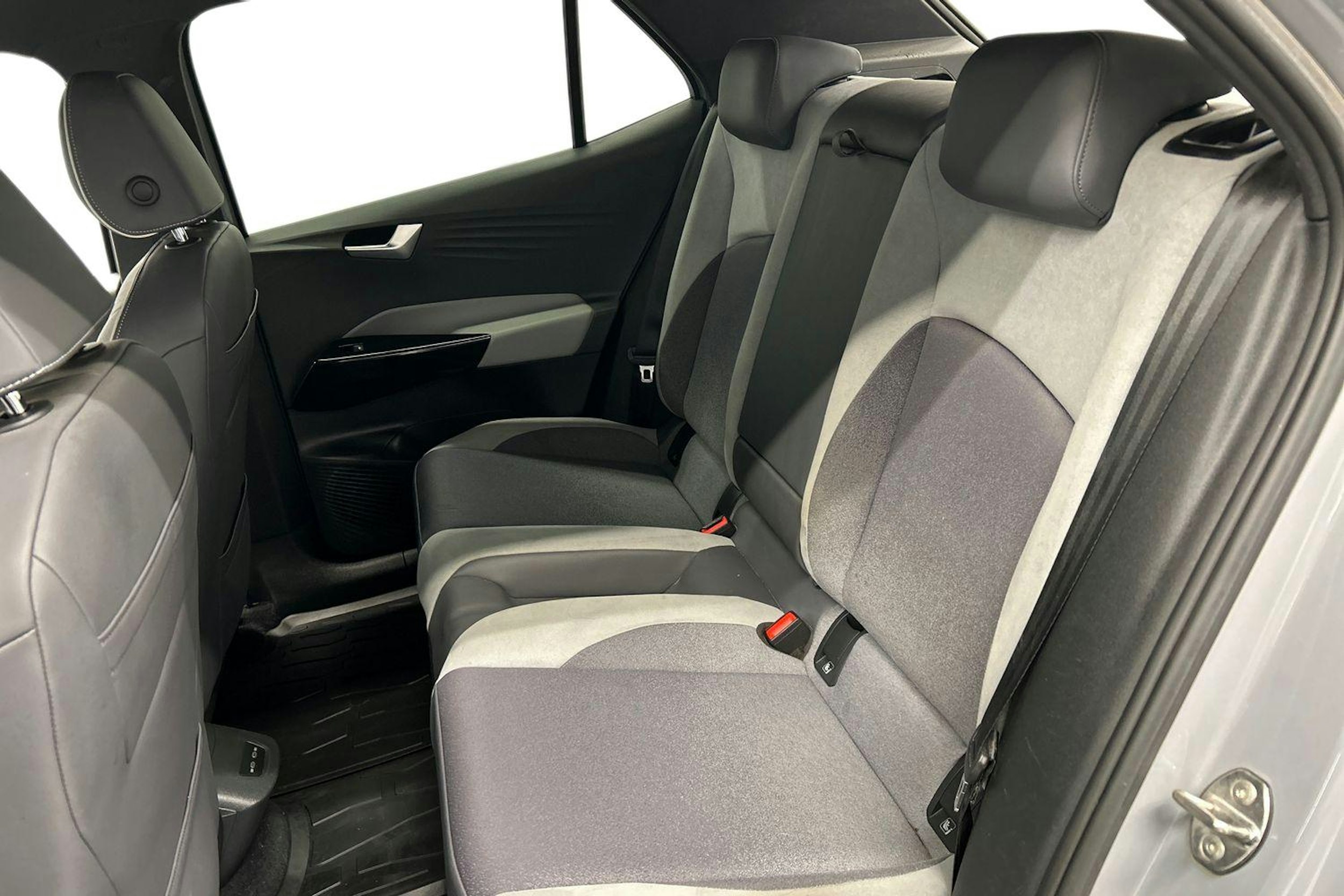 harmaa Volkswagen ID.3 2021 kuva 10.