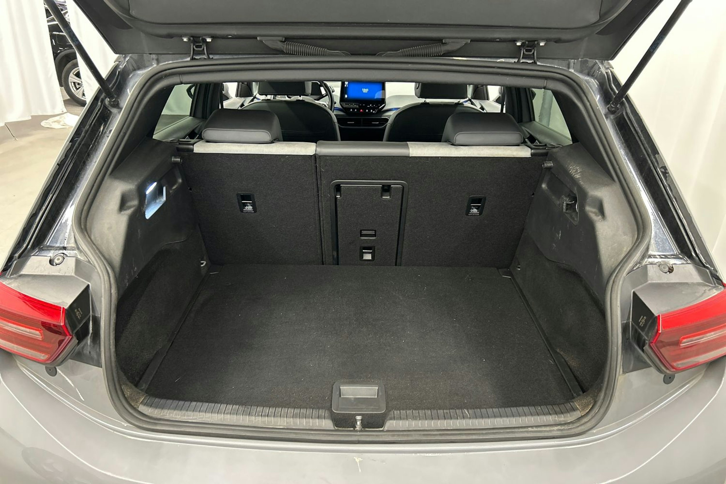 harmaa Volkswagen ID.3 2021 kuva 16.