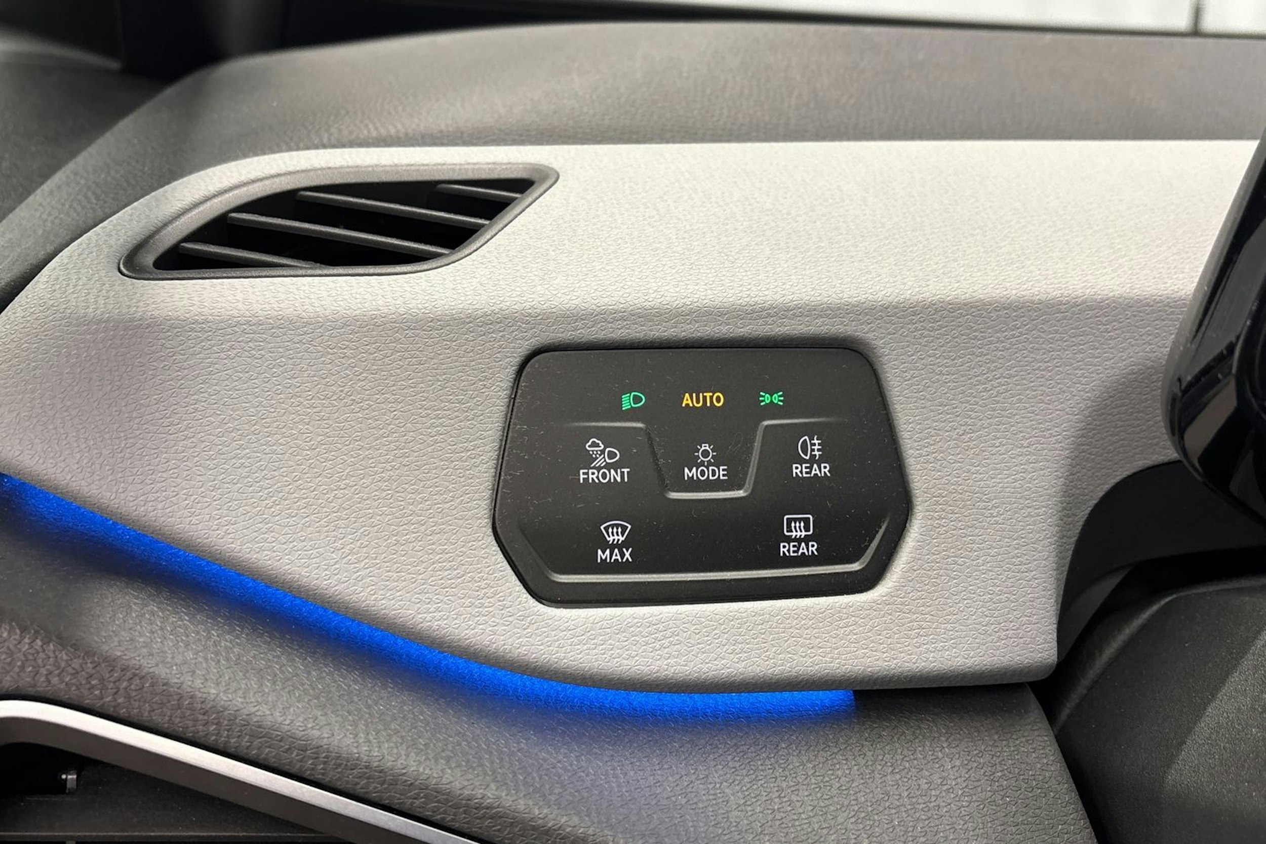 harmaa Volkswagen ID.3 2021 kuva 18.