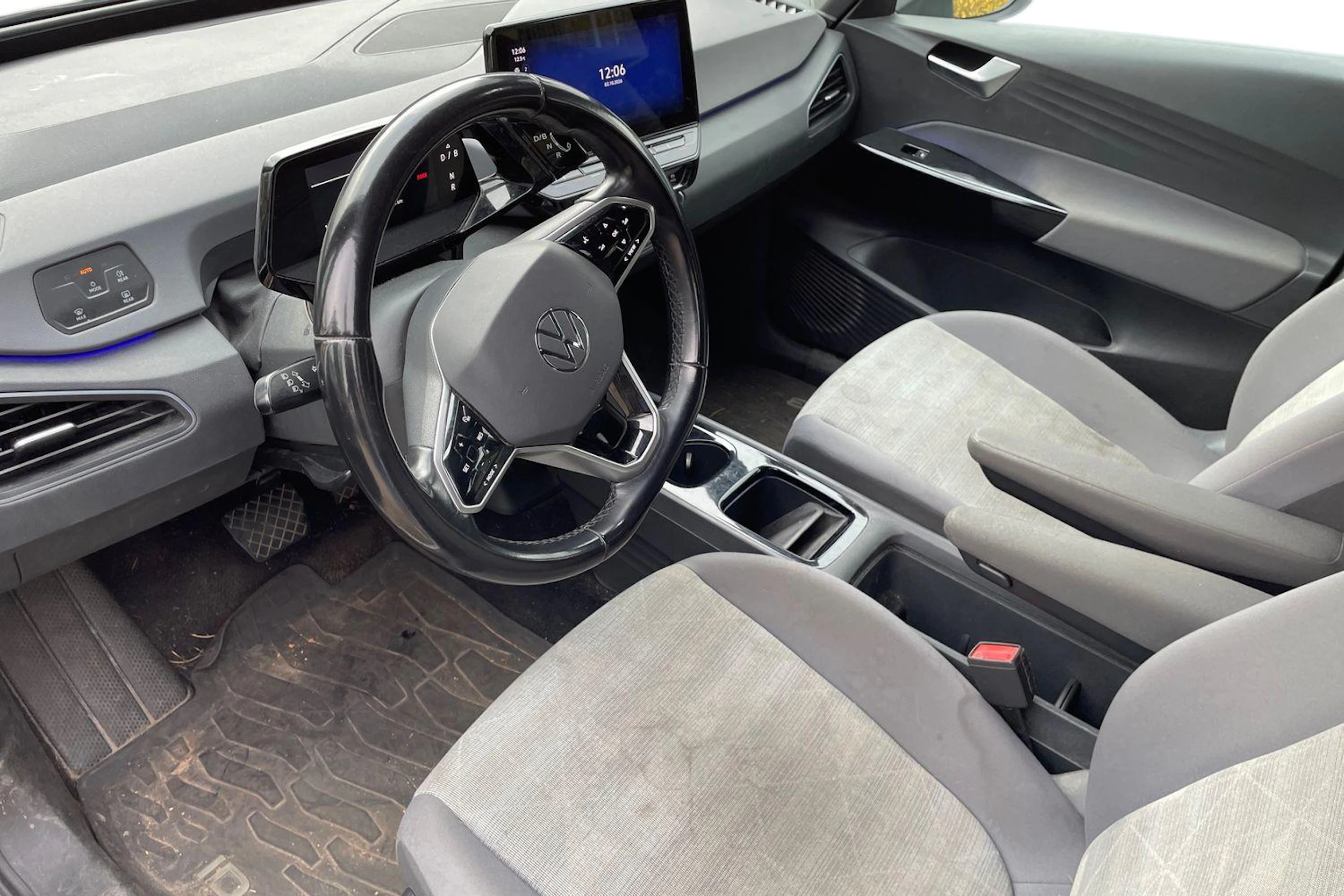 valkoinen Volkswagen ID.3 2021 kuva 3.