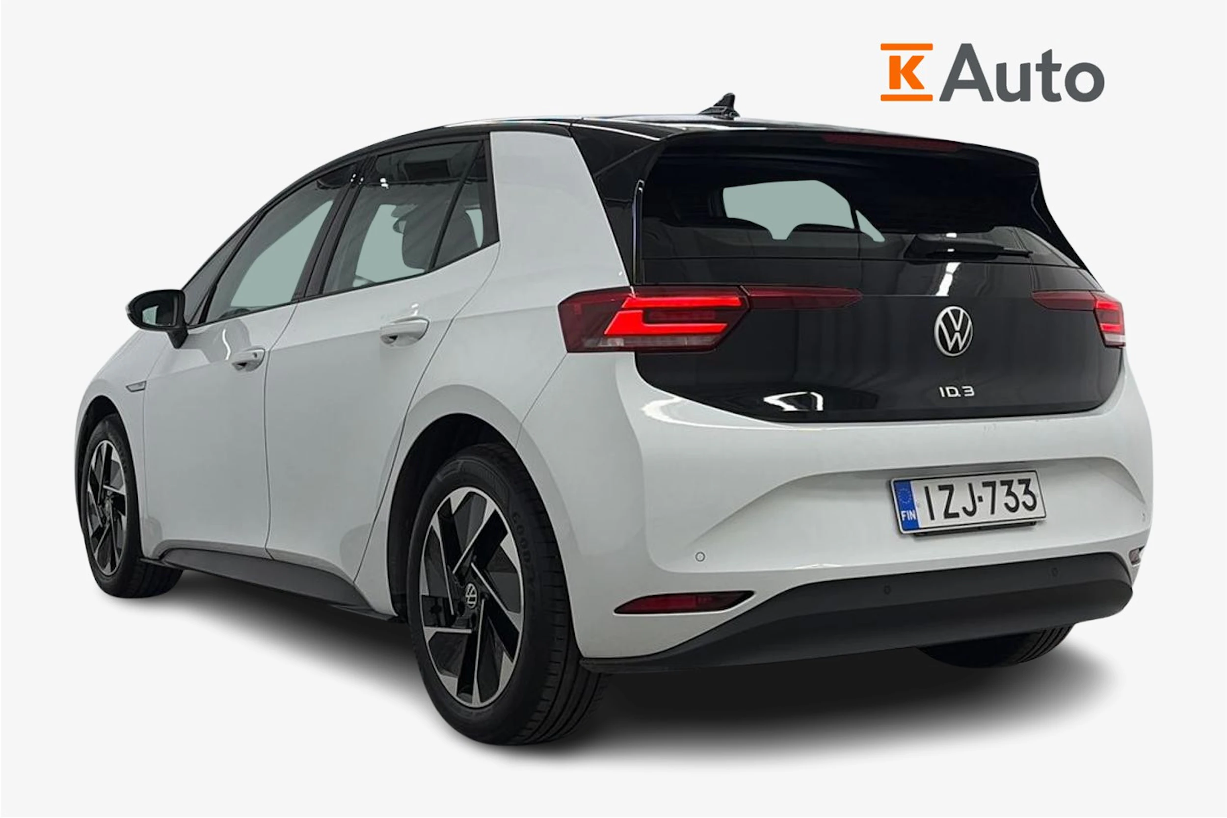 Valkoinen Volkswagen ID.3 2021 kuva 2.
