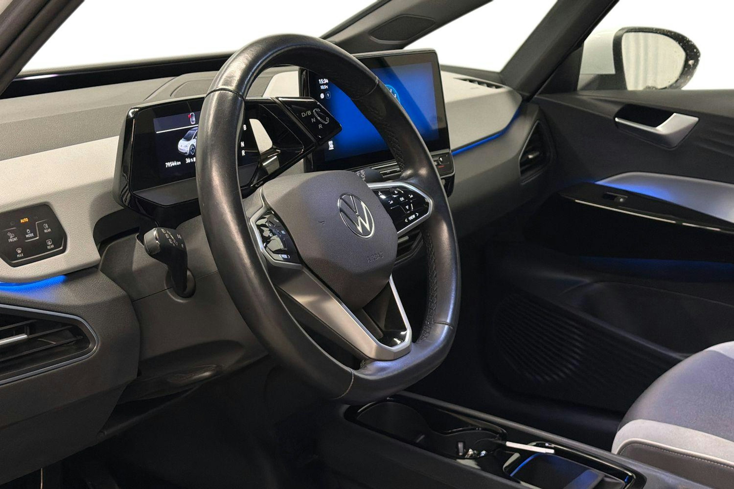 valkoinen Volkswagen ID.3 2021 kuva 7.