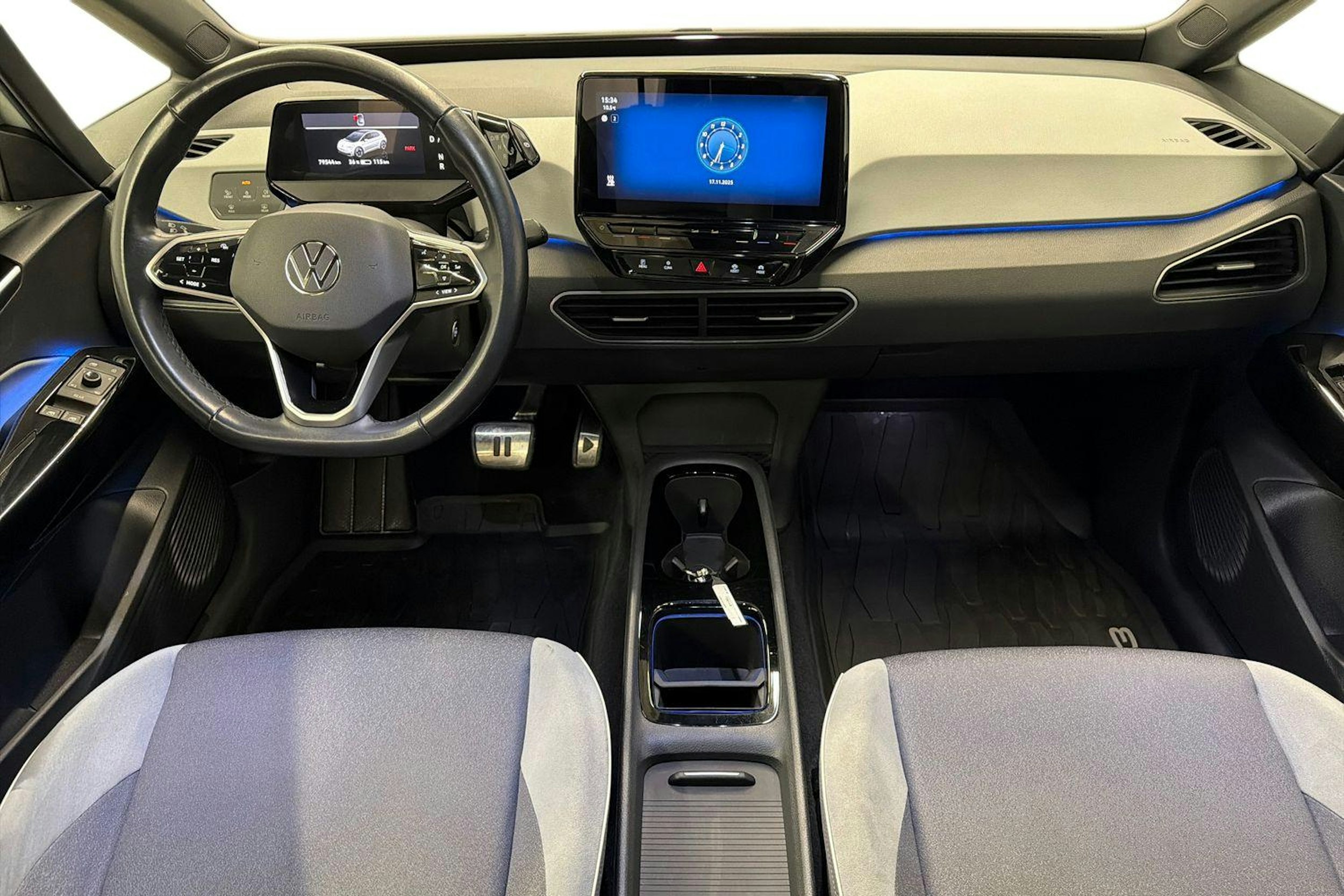 valkoinen Volkswagen ID.3 2021 kuva 9.