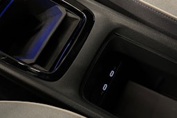 valkoinen Volkswagen ID.3 2021 kuva 27.