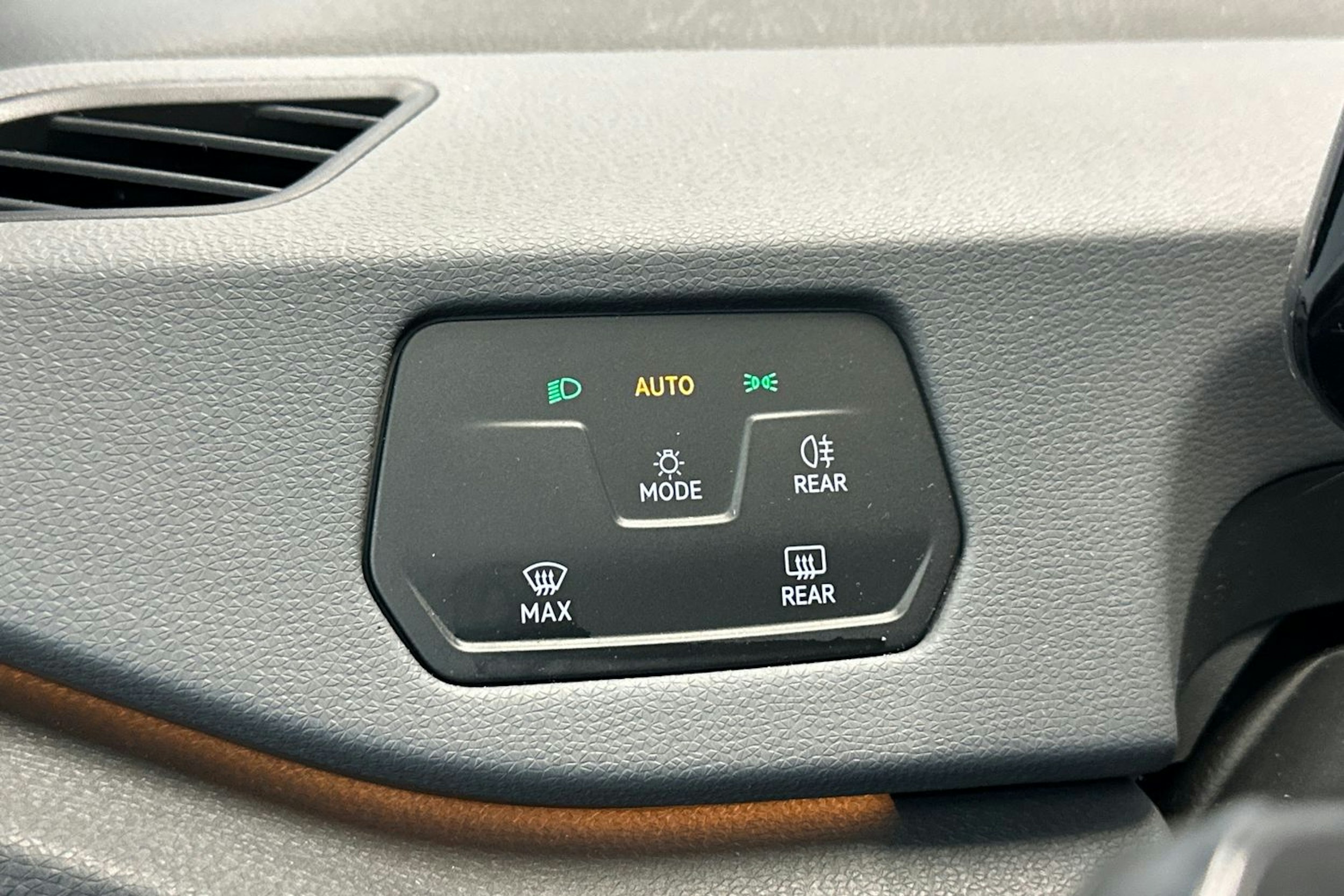 harmaa Volkswagen ID.3 2021 kuva 18.