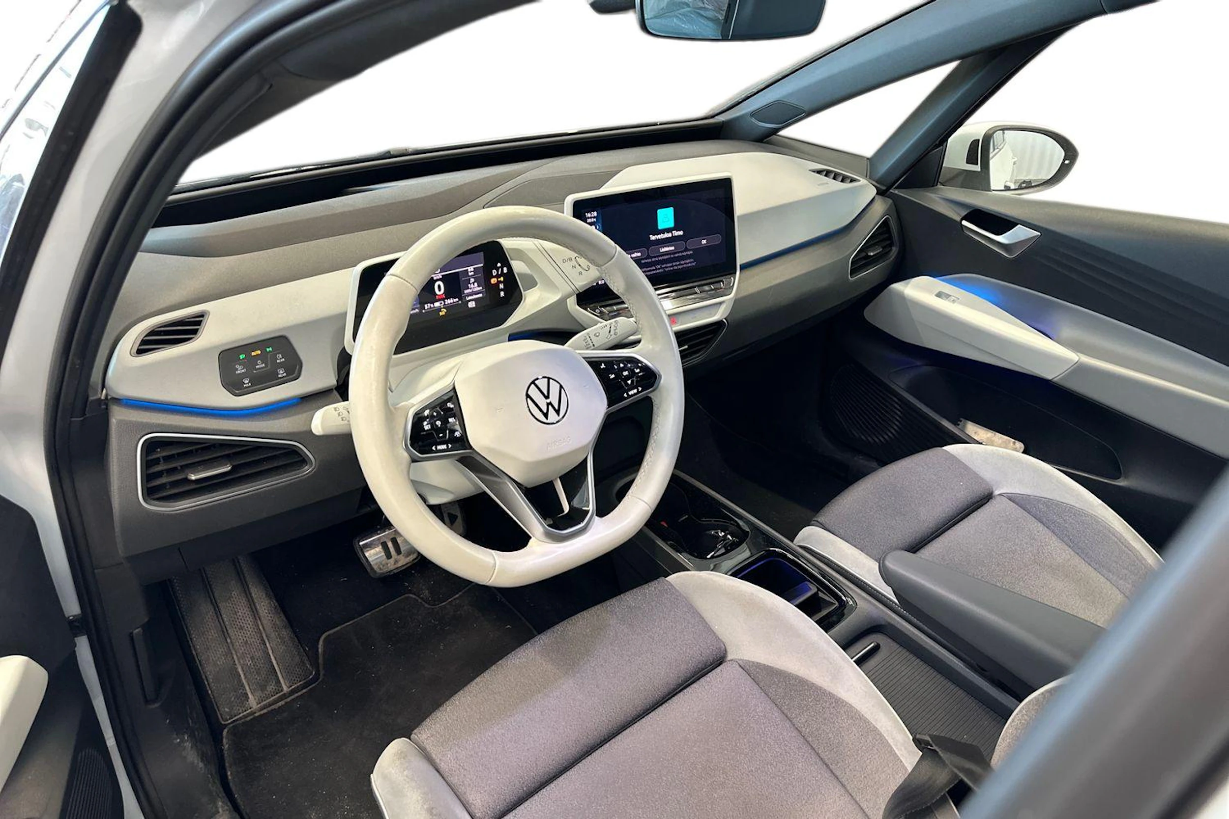 valkoinen Volkswagen ID.3 2021 kuva 3.