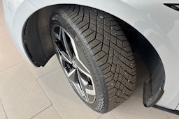 hopea Volkswagen ID.3 2021 kuva 13.