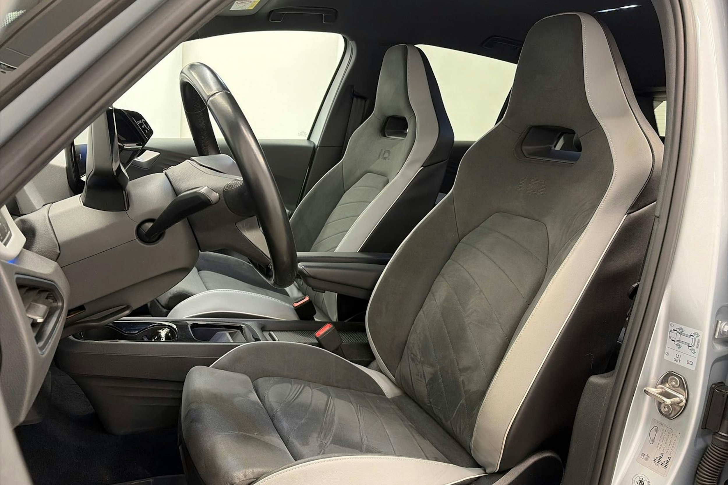 hopea Volkswagen ID.3 2021 kuva 15.