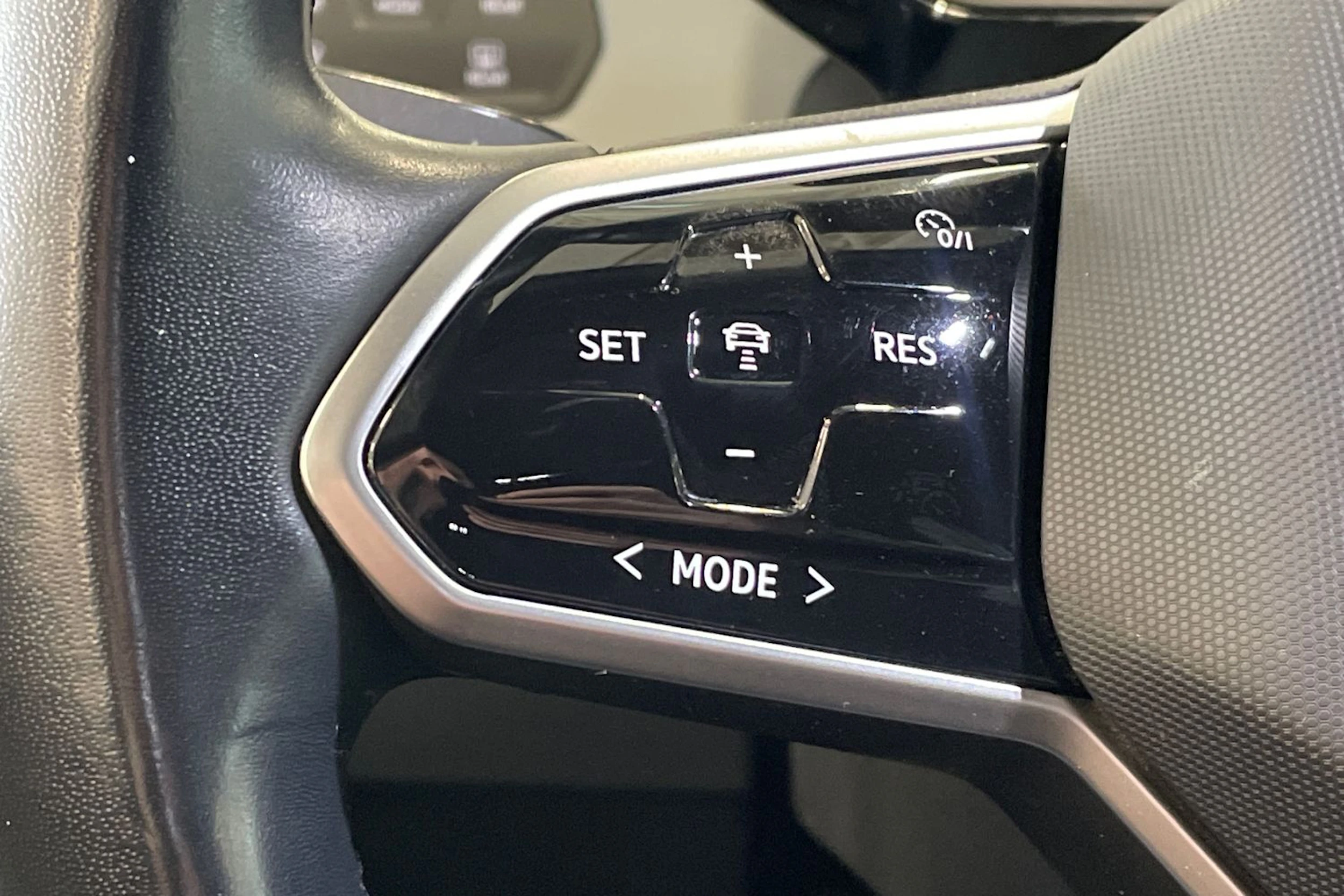 met. sininen Volkswagen ID.3 2022 kuva 15.