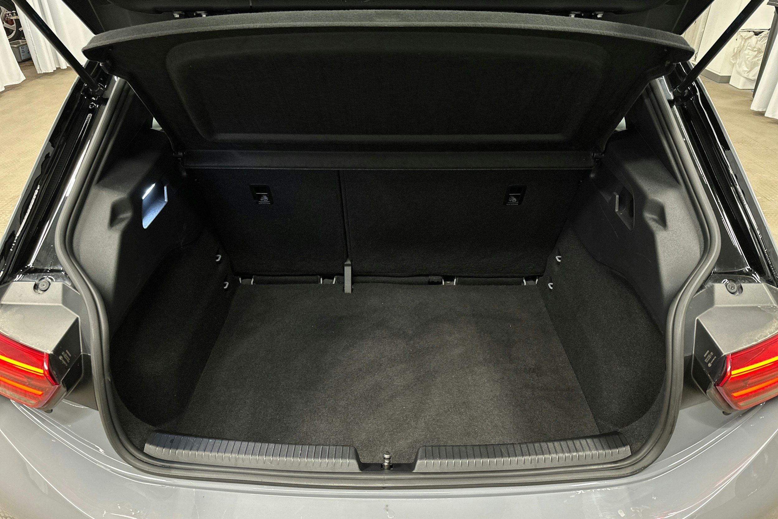 harmaa Volkswagen ID.3 2021 kuva 14.