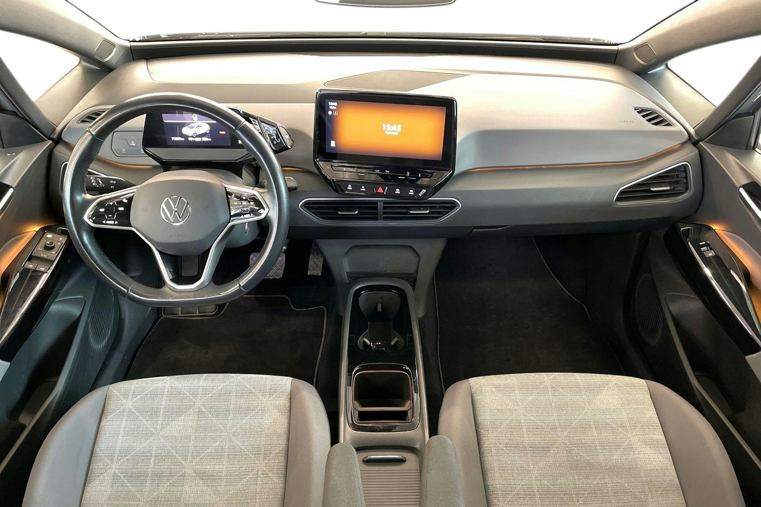 Harmaa Volkswagen ID.3 2021 kuva 9.