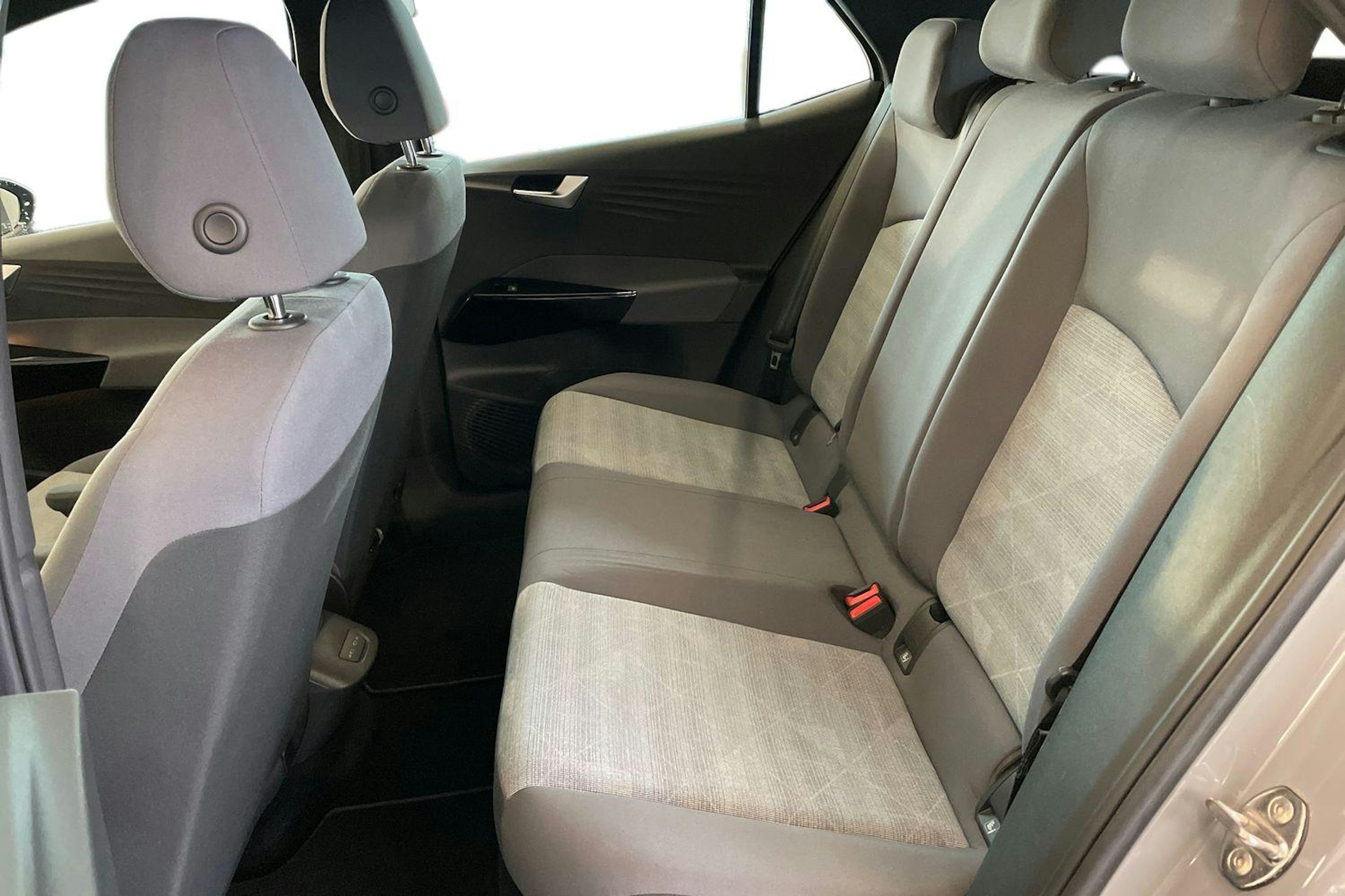 Harmaa Volkswagen ID.3 2021 kuva 10.