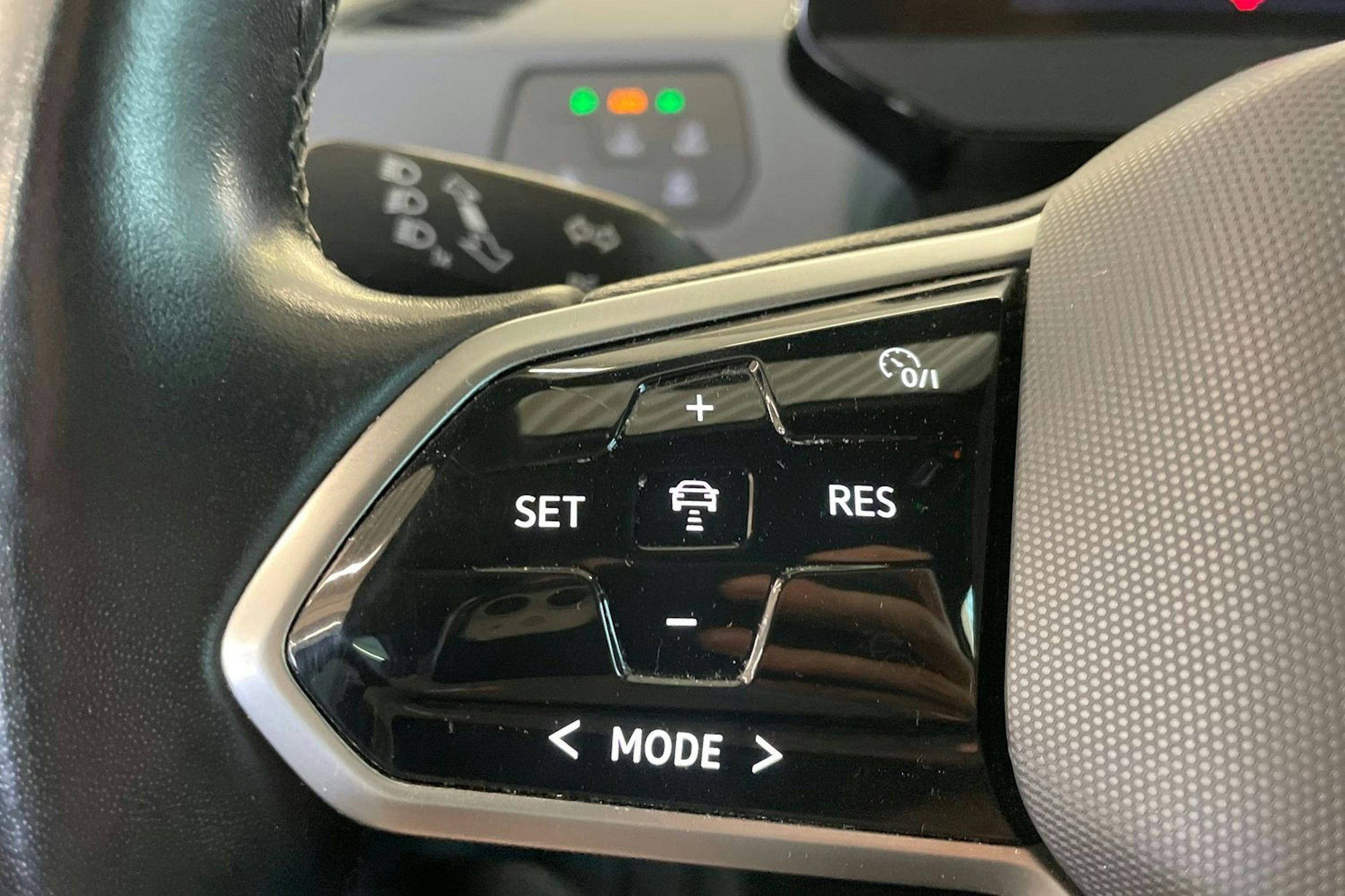 Harmaa Volkswagen ID.3 2021 kuva 15.