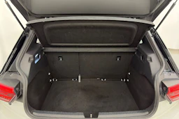 valkoinen Volkswagen ID.3 2021 kuva 11.