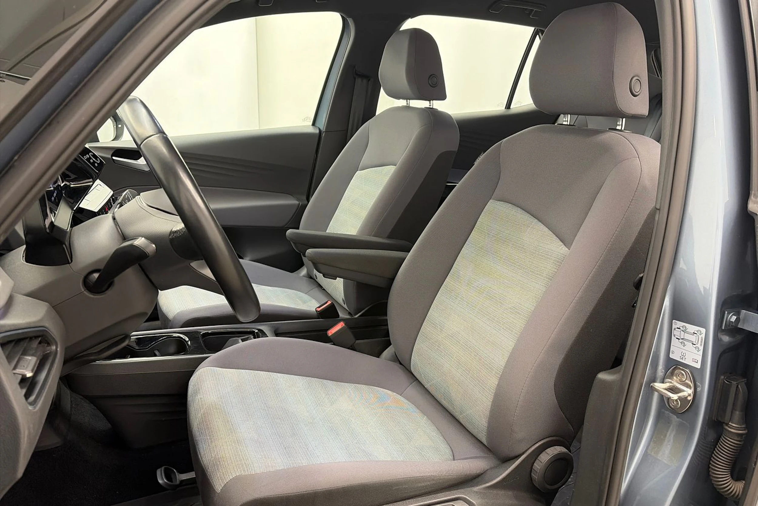 Sininen Volkswagen ID.3 2021 kuva 15.