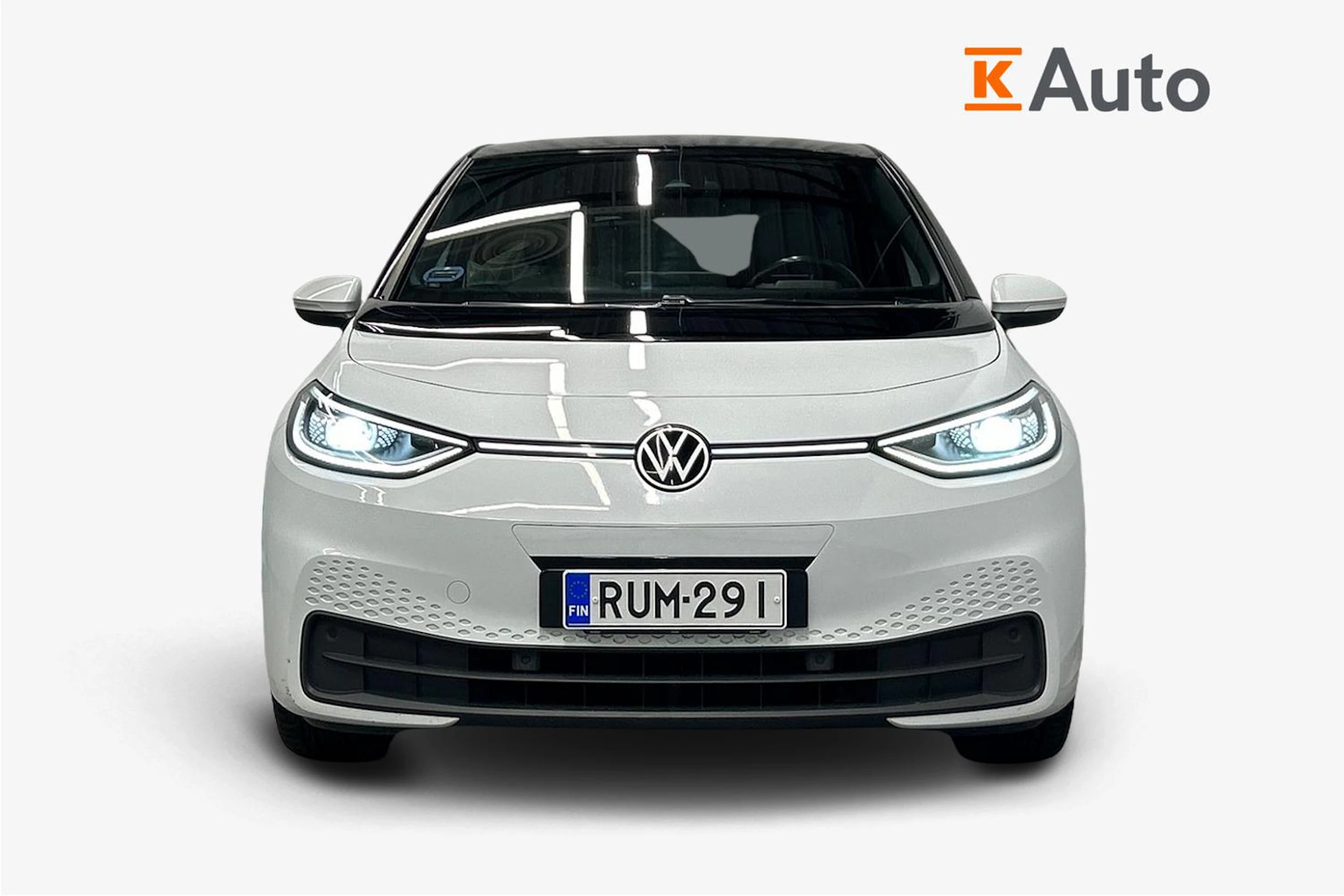 valkoinen Volkswagen ID.3 2021 kuva 4.