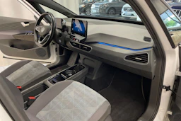 Valkoinen Volkswagen ID.3 2021 kuva 20.