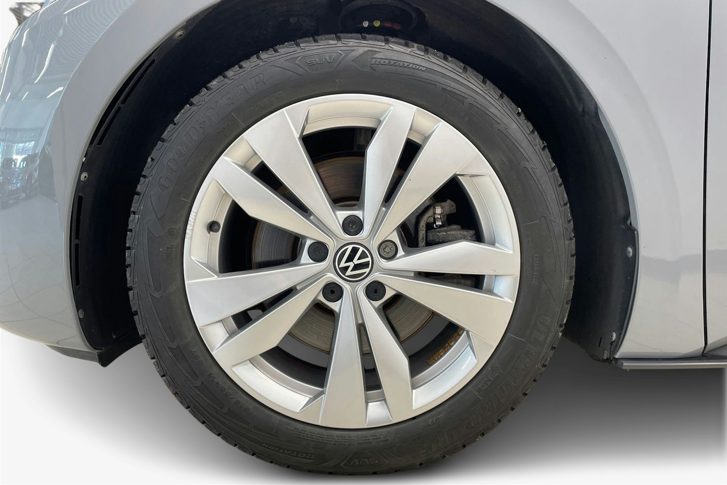 Harmaa Volkswagen ID.3 2021 kuva 11.