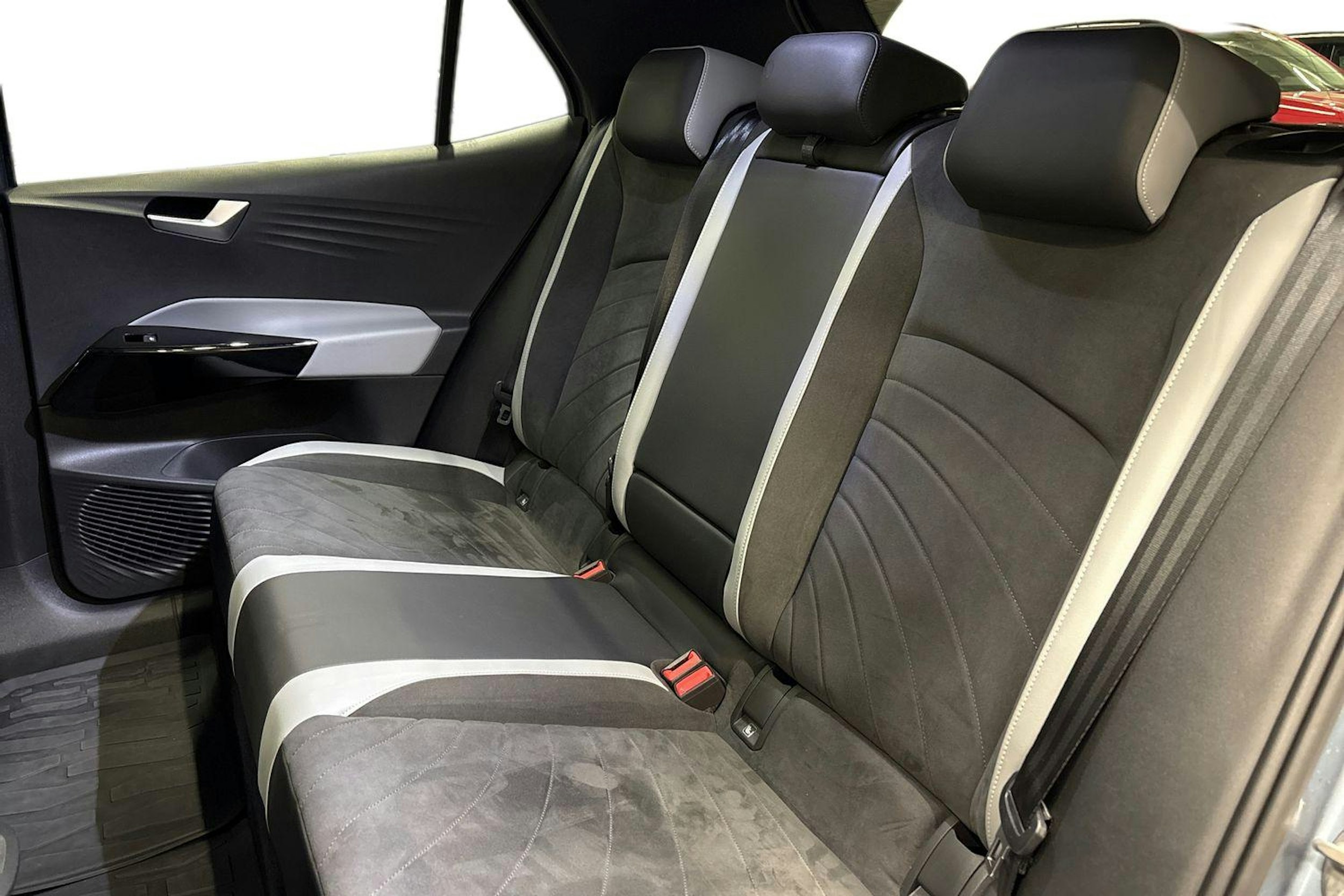 sininen Volkswagen ID.3 2021 kuva 10.