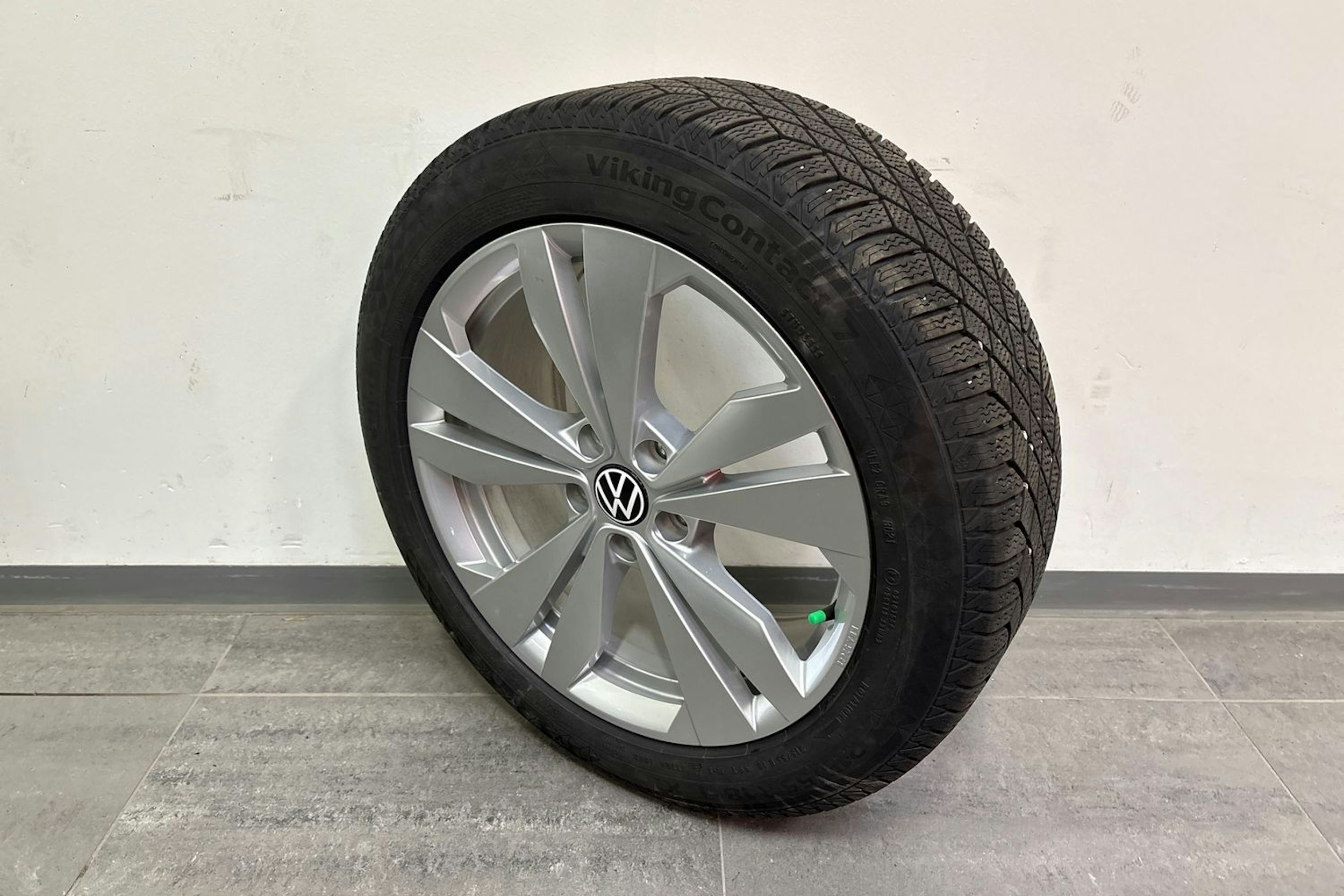 sininen Volkswagen ID.3 2021 kuva 13.