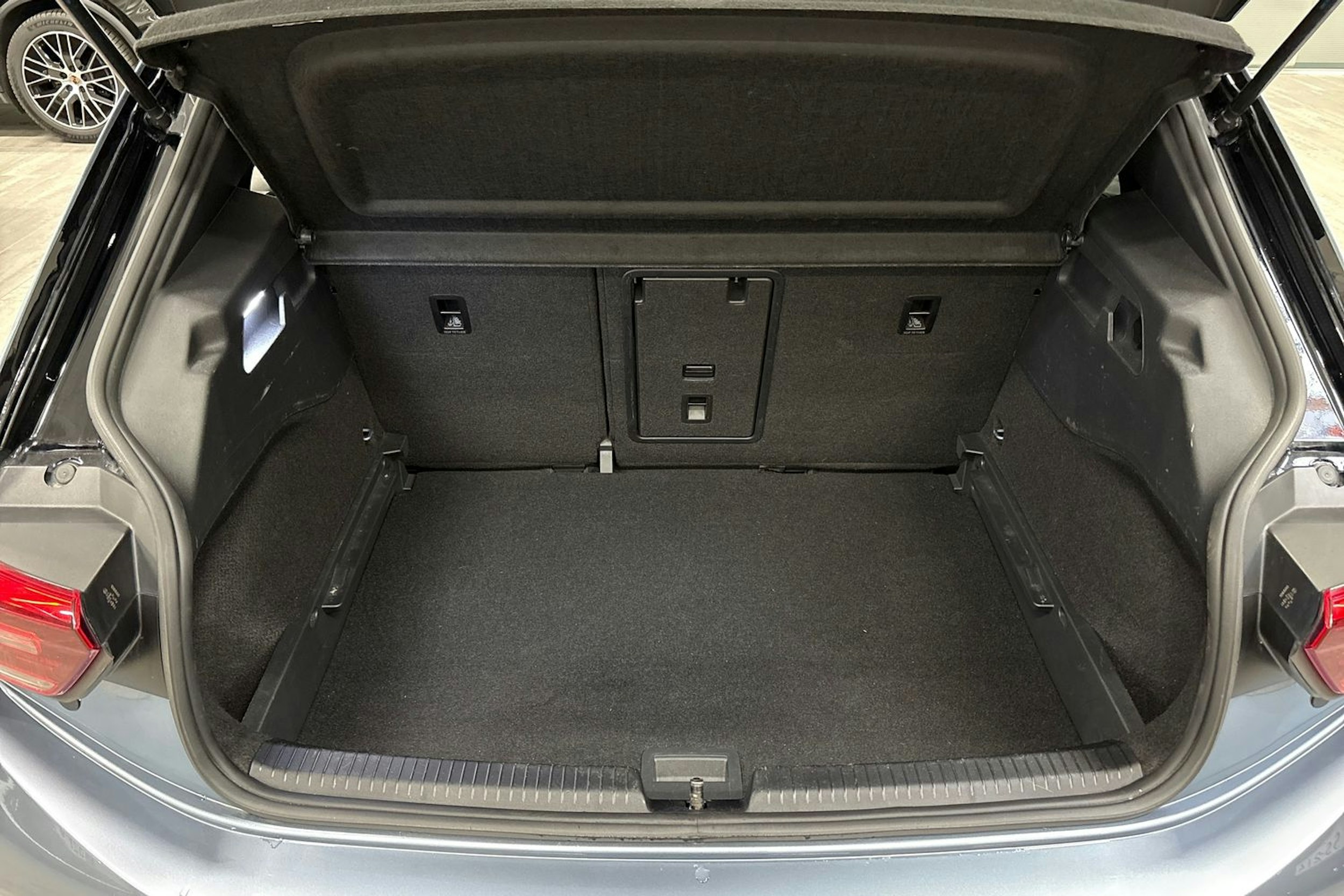 sininen Volkswagen ID.3 2021 kuva 19.