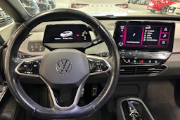 valkoinen Volkswagen ID.3 2021 kuva 4.