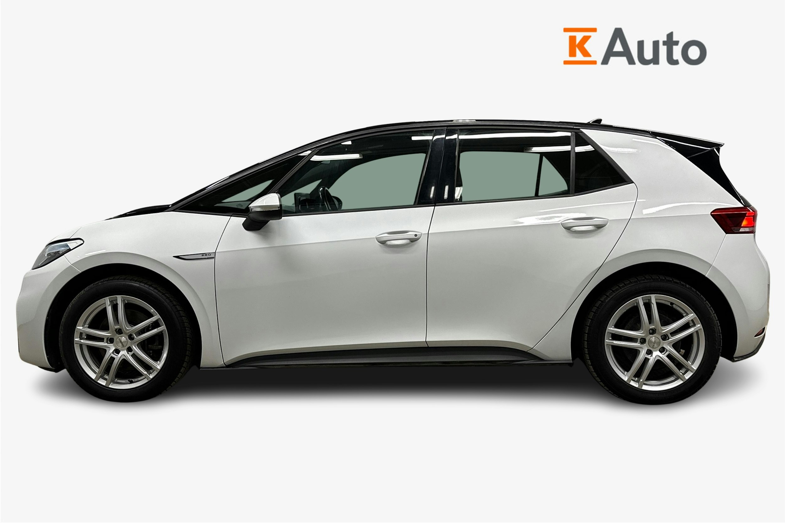 valkoinen Volkswagen ID.3 2022 kuva 6.