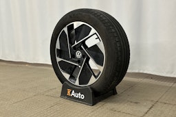 valkoinen Volkswagen ID.3 2022 kuva 13.