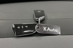 valkoinen Volkswagen ID.3 2022 kuva 27.