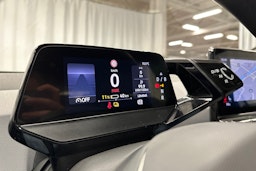 valkoinen Volkswagen ID.3 2022 kuva 16.