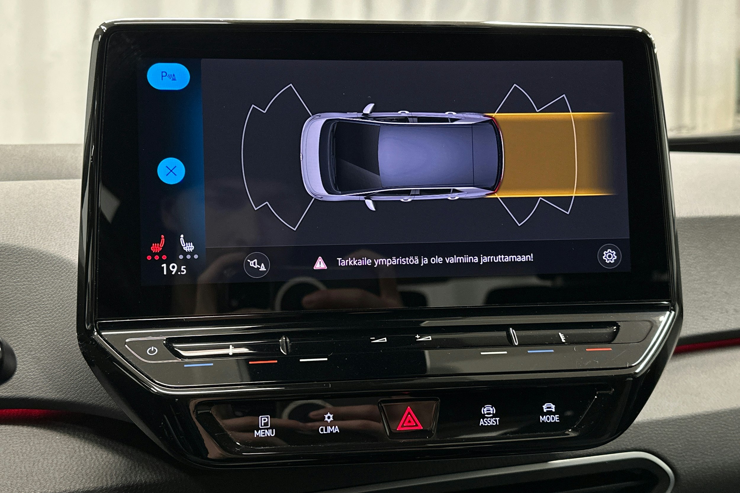 valkoinen Volkswagen ID.3 2022 kuva 23.