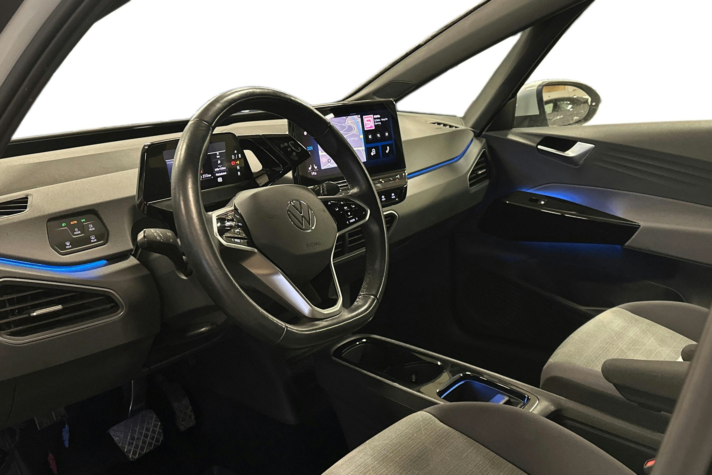 valkoinen Volkswagen ID.3 2022 kuva 3.